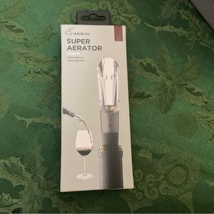 Rabbit Wine Aerator with Clear and Black Design NIB